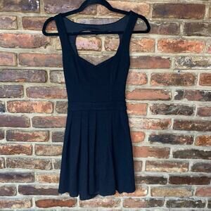 Topshop Dress Up Collection Black Sleeveless Open Back Mini Dress Women's Size 4